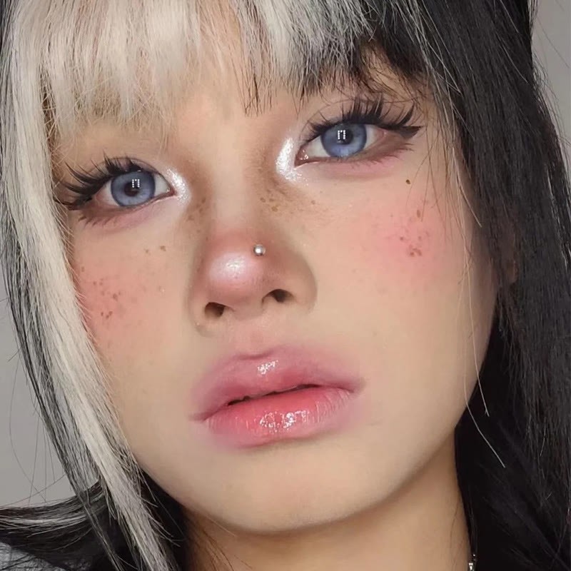 1714383890-2_1800x-1