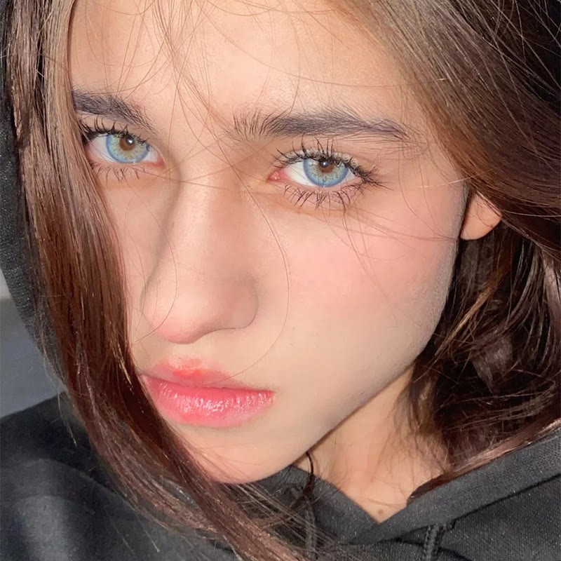 1717751442-2_1800x-2